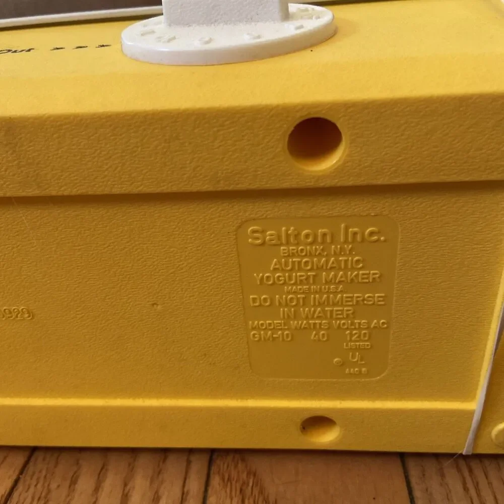 Vintage Salton Yogurt Maker Cheese Maker Family Size GM-10 *****NO JARS INCLUDED